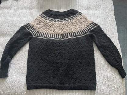 Lacey jumper