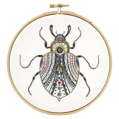 Un Chat Dans L'Aiguille Barnabas the Beetle Embroidery Kit