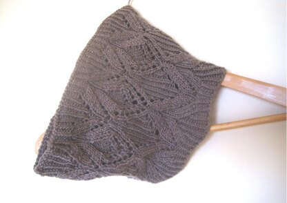 Josephine Lace Cowl