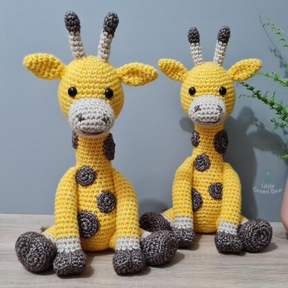 Geoff the Giraffe - US Terminology - Amigurumi