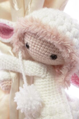 Amigurumi lamb Girl