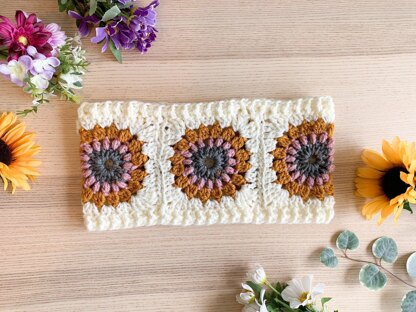 The Sunflower Snood