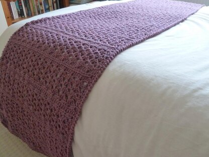 Chunky Cosy Bed Runner