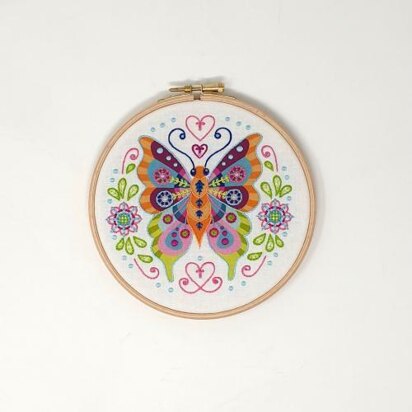 Creative World Of Craft Butterfly Printed Embroidery Kit - 6" 