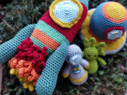 Space Collection crochet Astronaut Alien Spaceship Rocket amigurumi set