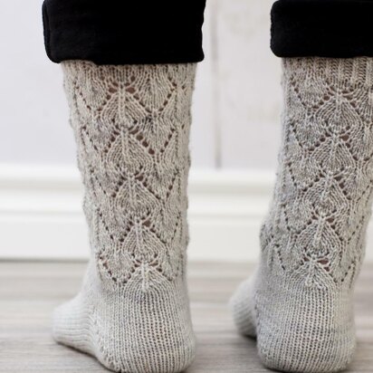 Garden View Socks Full Lace - knitting pattern