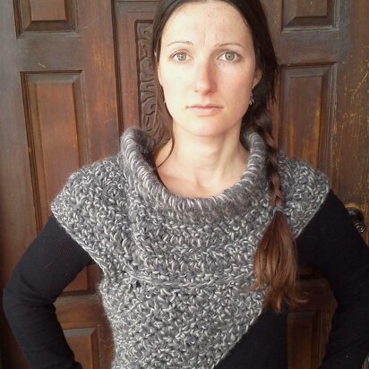 The Hunter Cowl - Inspired by Katniss