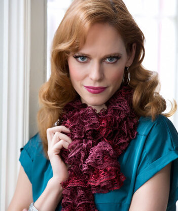 Sparkle & Shine Scarf in Red Heart Boutique Sashay Sequins - LW3703 - Downloadable PDF