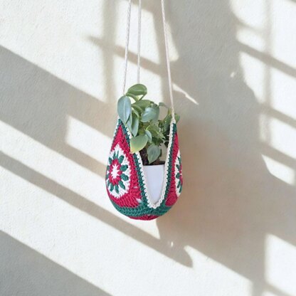 Christmas Holiday Plant Hanger