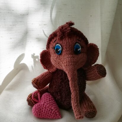 Original Knitting Pattern - Knit a baby mammoth with a heart, height 7.8 inc