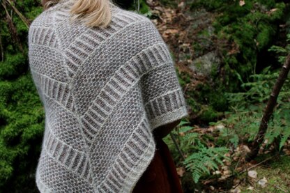 Alternating Rhythm Shawl