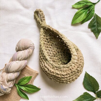 Teardrop Hanging Baskets