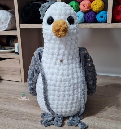 Sidney the Seagull - UK Terminology - Amigurumi