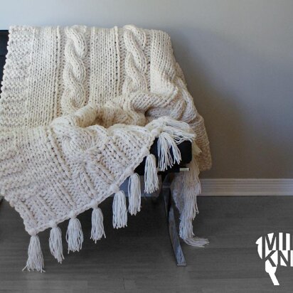 Triple Cable Throw Blanket / Rug (2015014)