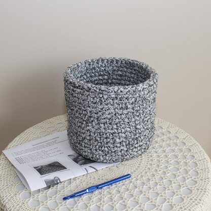 Basket ''Morning" (ribbon yarn)