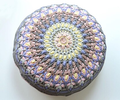 Spanish Mandala Pillow overlay crochet