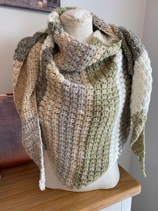 Pebble Beach Side to Side Shawl DK Harvest