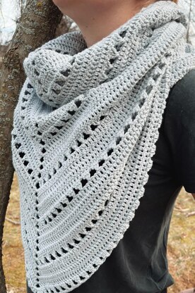 The Jamra Triangle Shawl