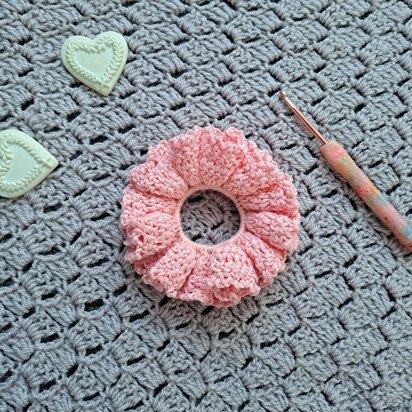Crochet Delicate Hair Scrunchie Pattern