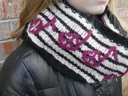 Peaceful Rhythm Cowl