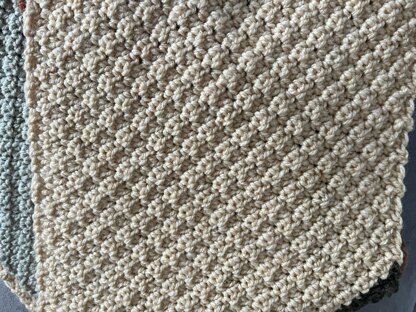 C2C Seed Stitch Scarf
