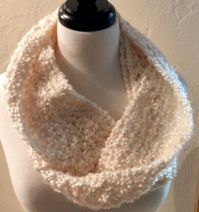 Snowy White Infinity Cowl Crochet Pattern