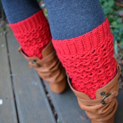 Lacy leg warmers