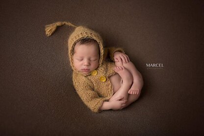 Baby hooded sweater