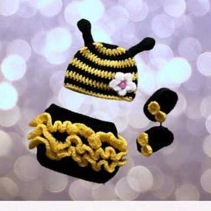 Crochet Baby Bee Outfit
