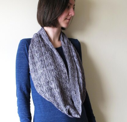 Bell Heather Cowl