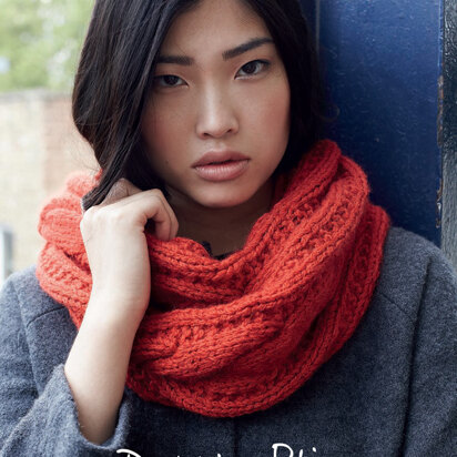 "Cowl And Muff" - Cowl Knitting Pattern in Debbie Bliss Paloma