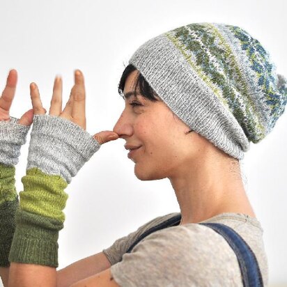 Green Memories Hat & Armwarmers Set