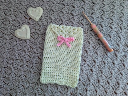 Crochet Coquette Phone Cover/Case Pattern