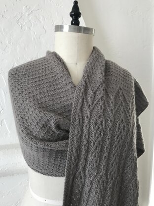 Atlas Peak Stole Knitting pattern by Stephannie Tallent | LoveCrafts