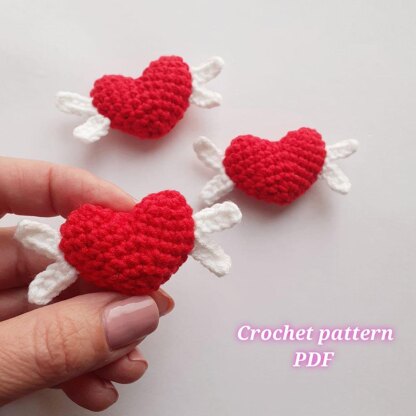 Heart with wings crochet pattern