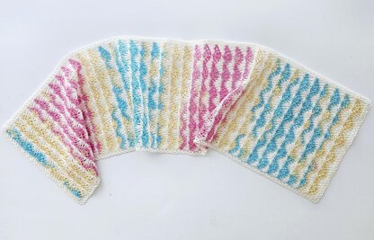 Ripple Waves Table Runner