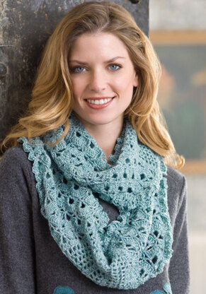 Infinity Scarf in Red Heart Stardust - LW2516 - Downloadable PDF