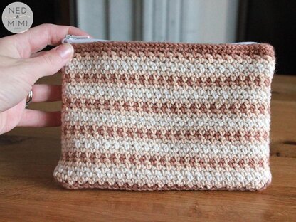 Moss Stitch Zipper Pouch