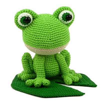 Chonky Crochet Plush frog Hat -  Finland