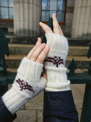 Scottish Rose Handwarmers