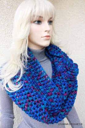 Puff Stitch Infinity Scarf With Flower