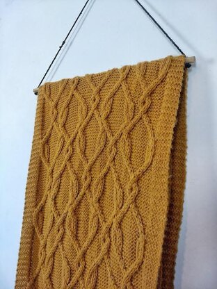 Gorgeously Cabled Scarf