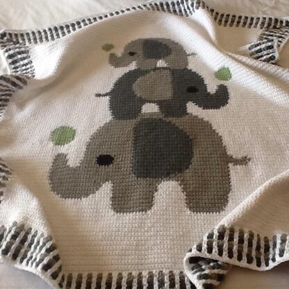 Crochet Baby Blanket - Three Elephants