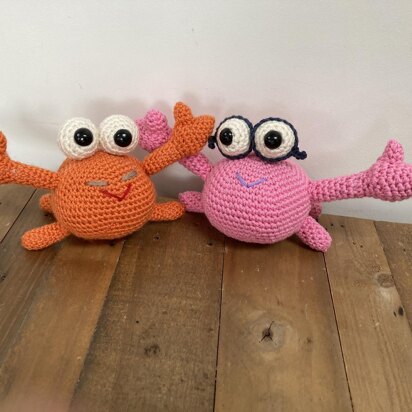 Mr and Mr Crab from Hey Duggee