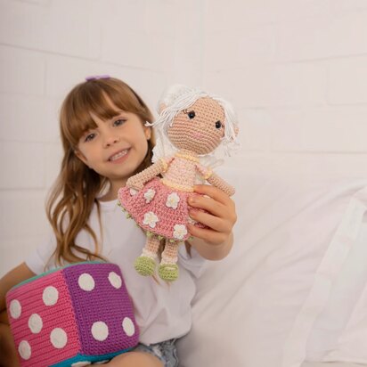 Elise The Elf in Circulo Yarns - Downloadable PDF