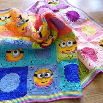 Baby minion inspired blanket