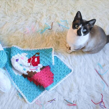 Sprinkled Cupcake C2C Square