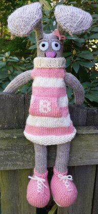 Brenda Bunny Knitting pattern by Whitney Webster, Knitting Patterns