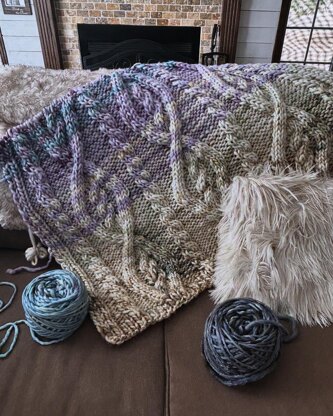 Cable Waves Throw