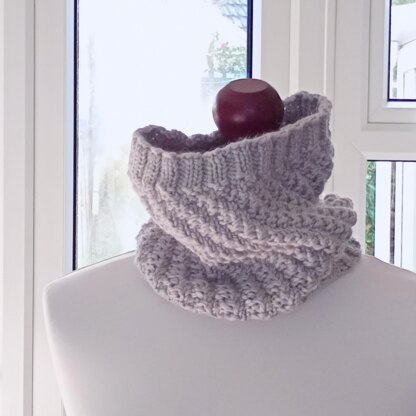 The Lowen Cowl
